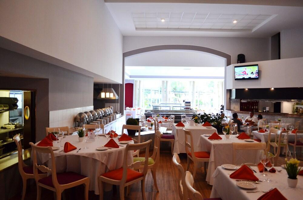Plaza Camelinas Hotel Querétaro Εξωτερικό φωτογραφία