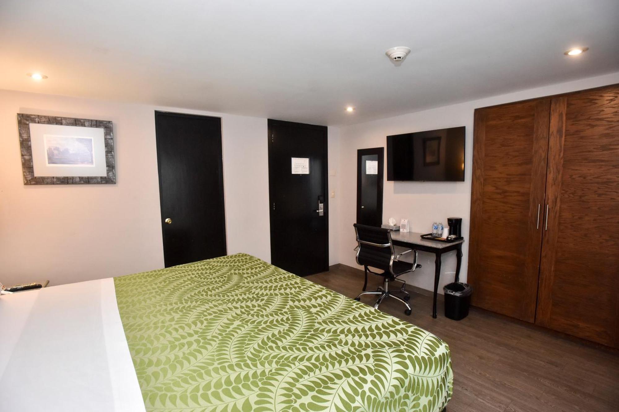 Plaza Camelinas Hotel Querétaro Εξωτερικό φωτογραφία