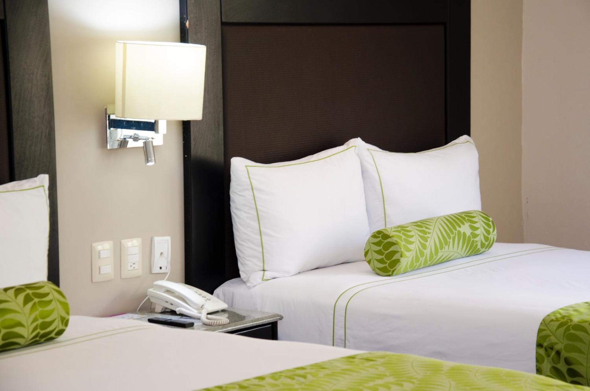Plaza Camelinas Hotel Querétaro Εξωτερικό φωτογραφία