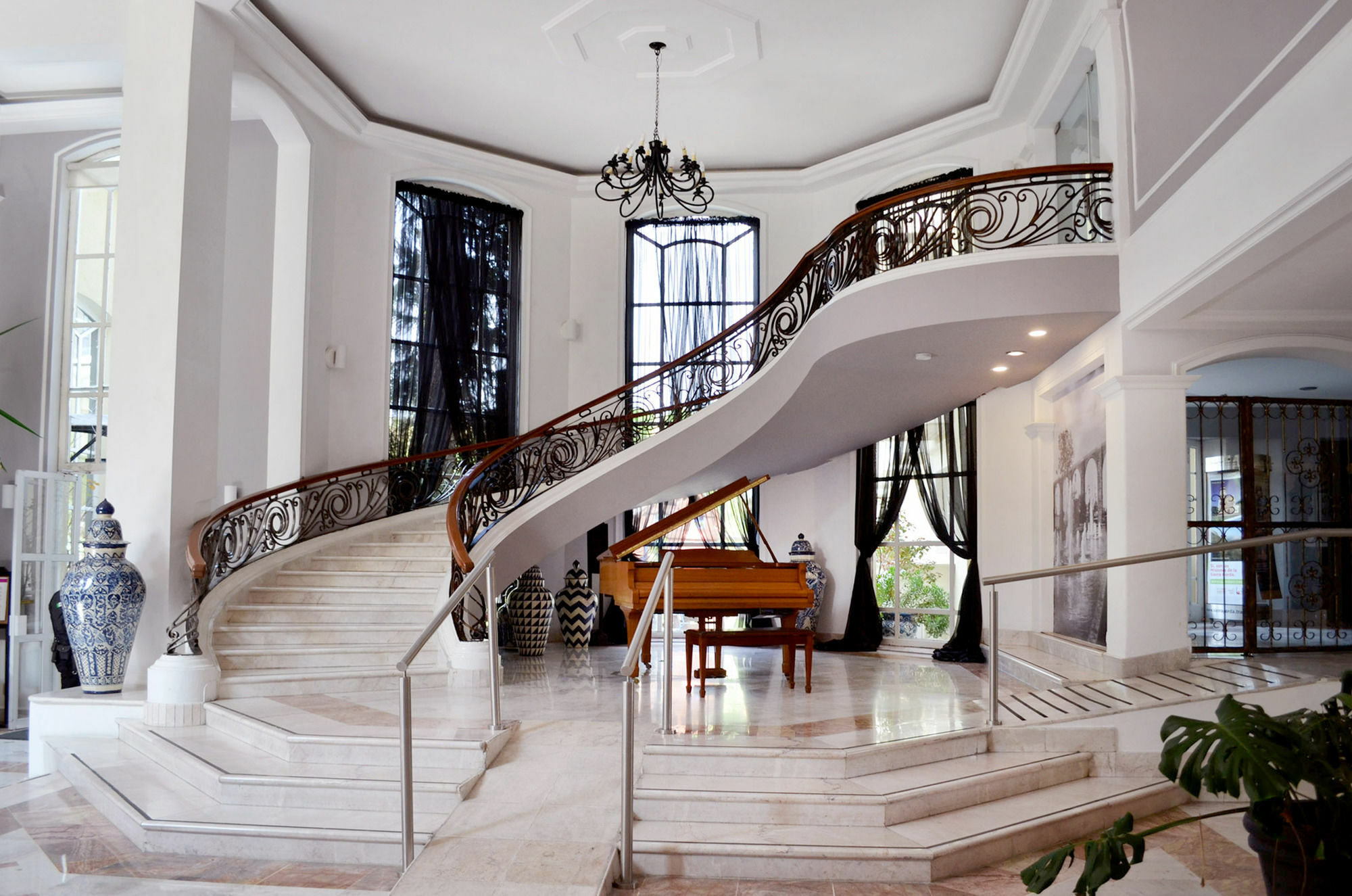 Plaza Camelinas Hotel Querétaro Εξωτερικό φωτογραφία